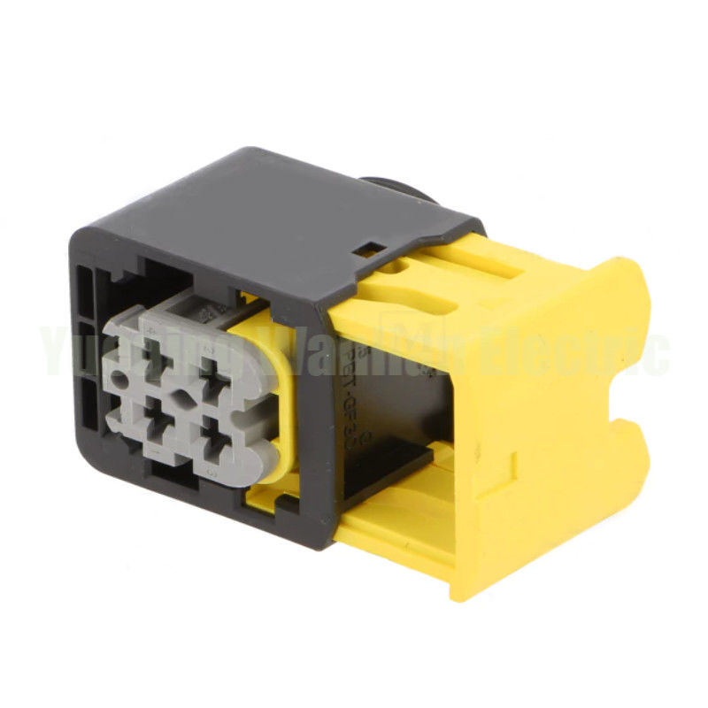 4 szpilki HDSCS Connector 2-1418390-1 Czarny Shell Szary Klucz wodoodporny Kobieta wtyczka