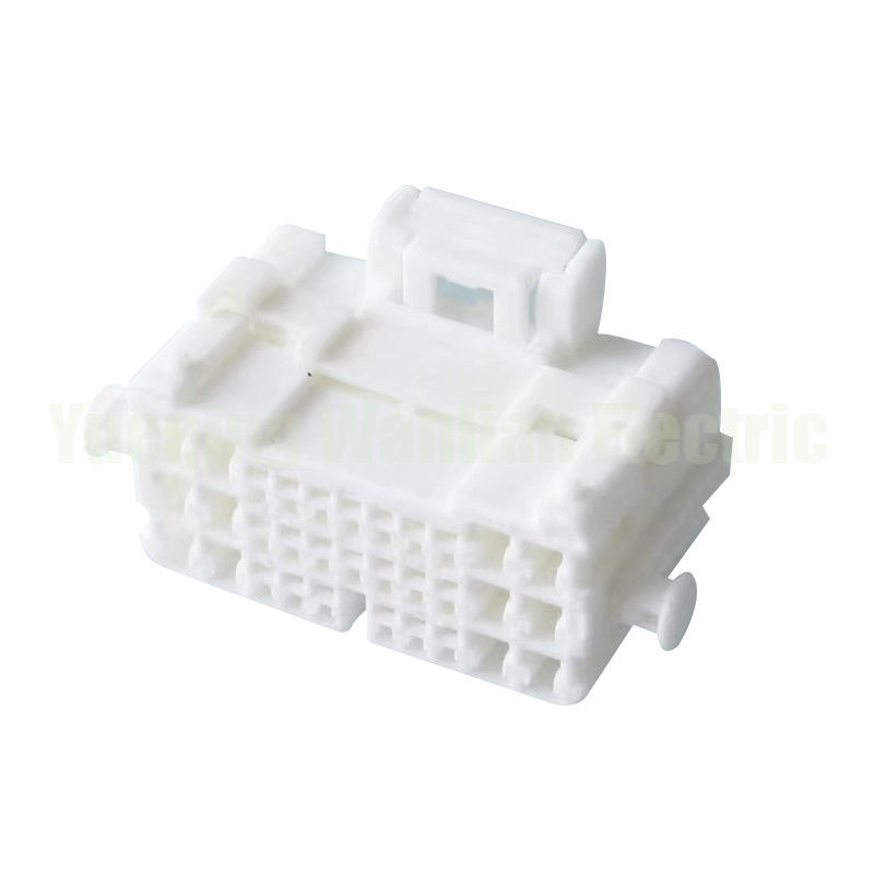 32 Pin MG651711 Połącznik drutu elektrycznego samochodowego