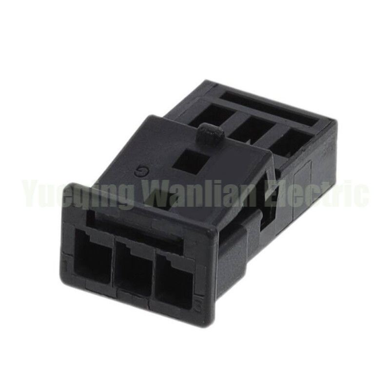3 szpilki 1743164-2 1355620-1 Wodoszczelny gniazdek elektryczny samochodowy