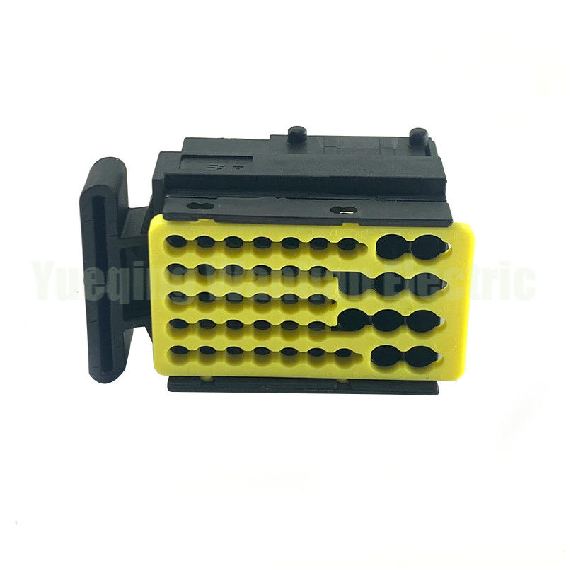 42 Pin 936421-2 Elektryczny złącze ECU do samochodów elektrycznych Czarny Kobieta wodoodporny